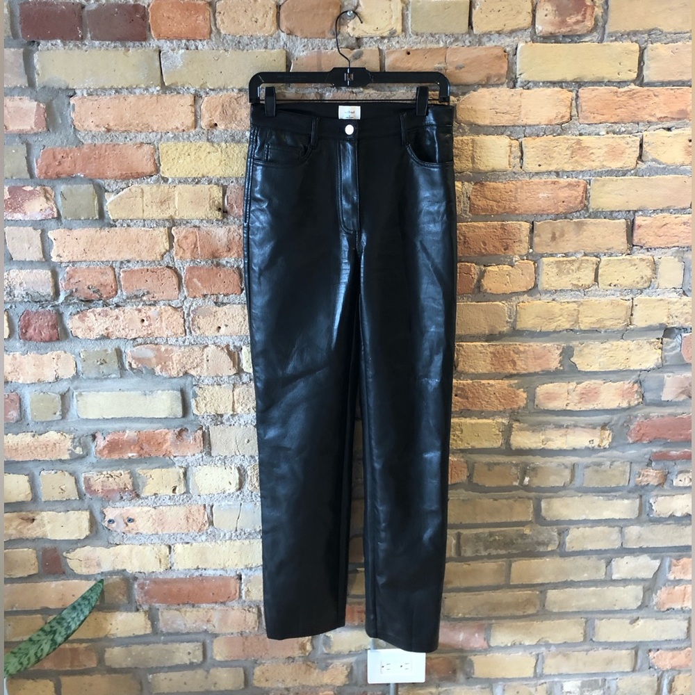 Aritzia Black Straight Leg Pants
